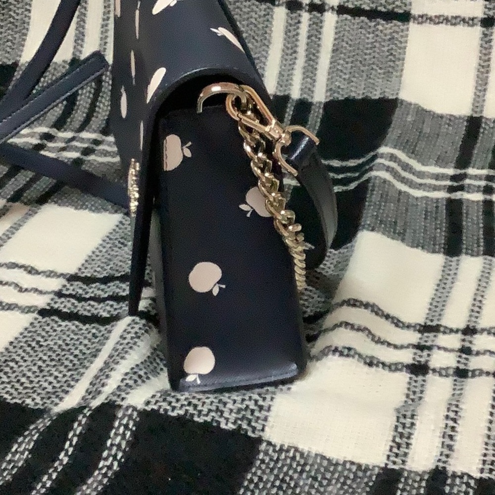 Kate spade Carson orchard toss blue apple print purse - Picture 4 of 13